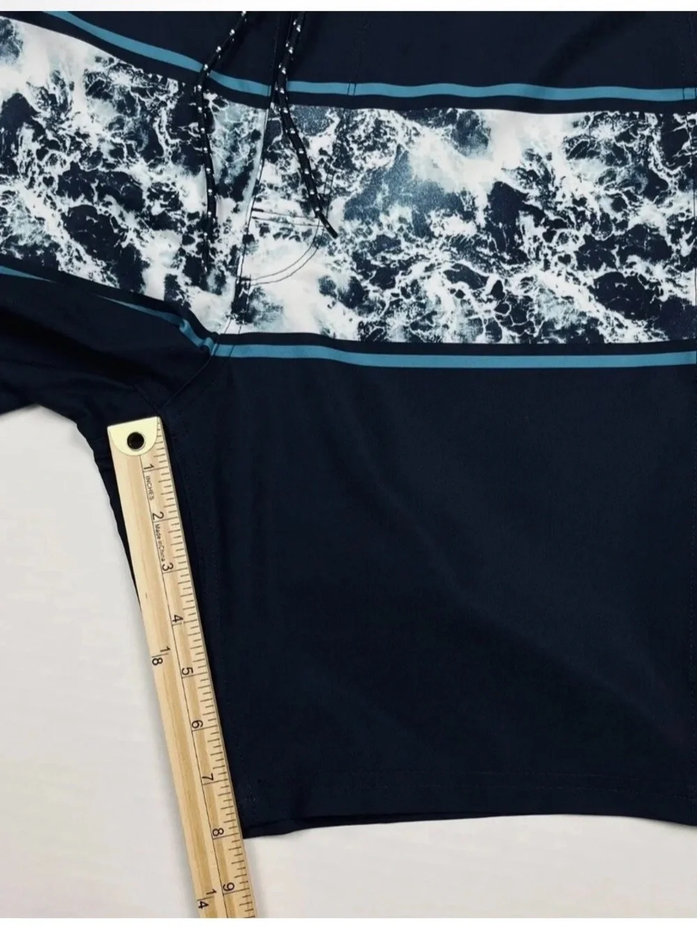 Old Navy Board Shorts Men’s Size 30 Blue White Beach Surf Swim Trunks UPF NWT